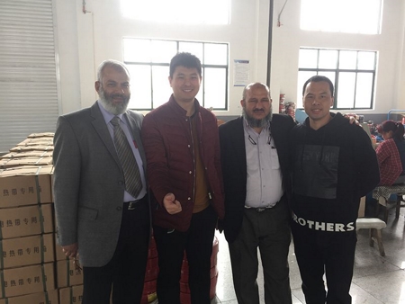 Group photos with customers both at home and abroad